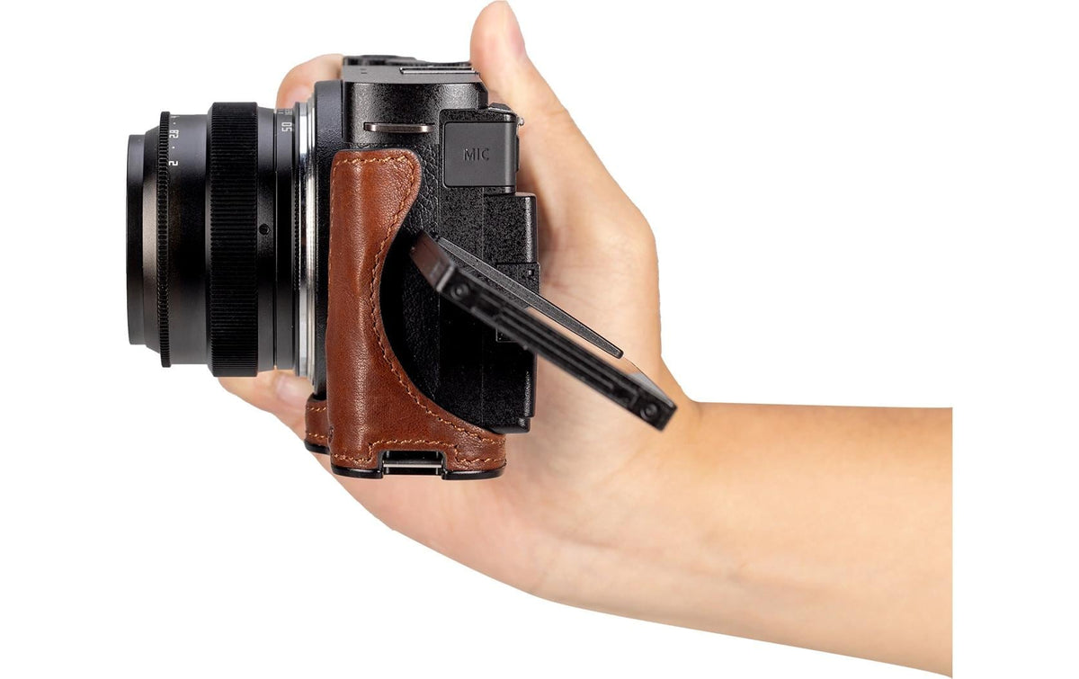 SmallRig 4703 Kamerahülle – Leder-Half-Case (PU), Braun – für Panasonic LUMIX S9