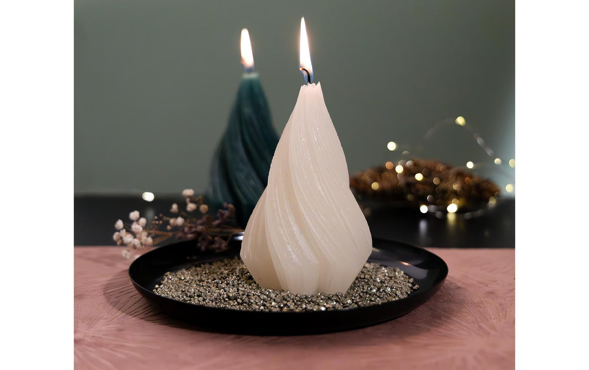 Balthasar Weihnachtskerze – Ø 6,5 × 13 cm – Weiss