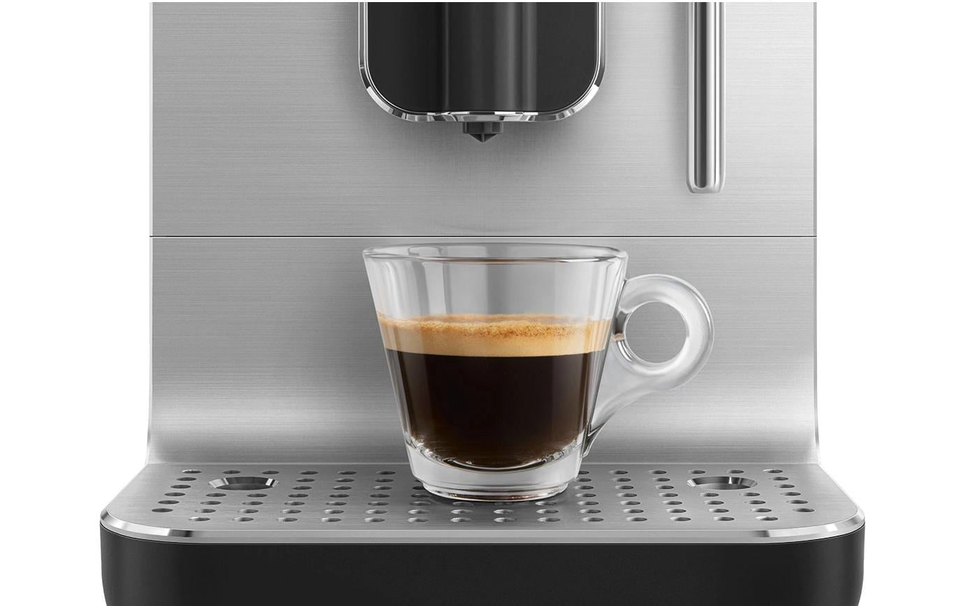 Smeg BCC12BLMEU Kaffeevollautomat – 19 bar, 1,4 l, 150 g, Schwarz matt