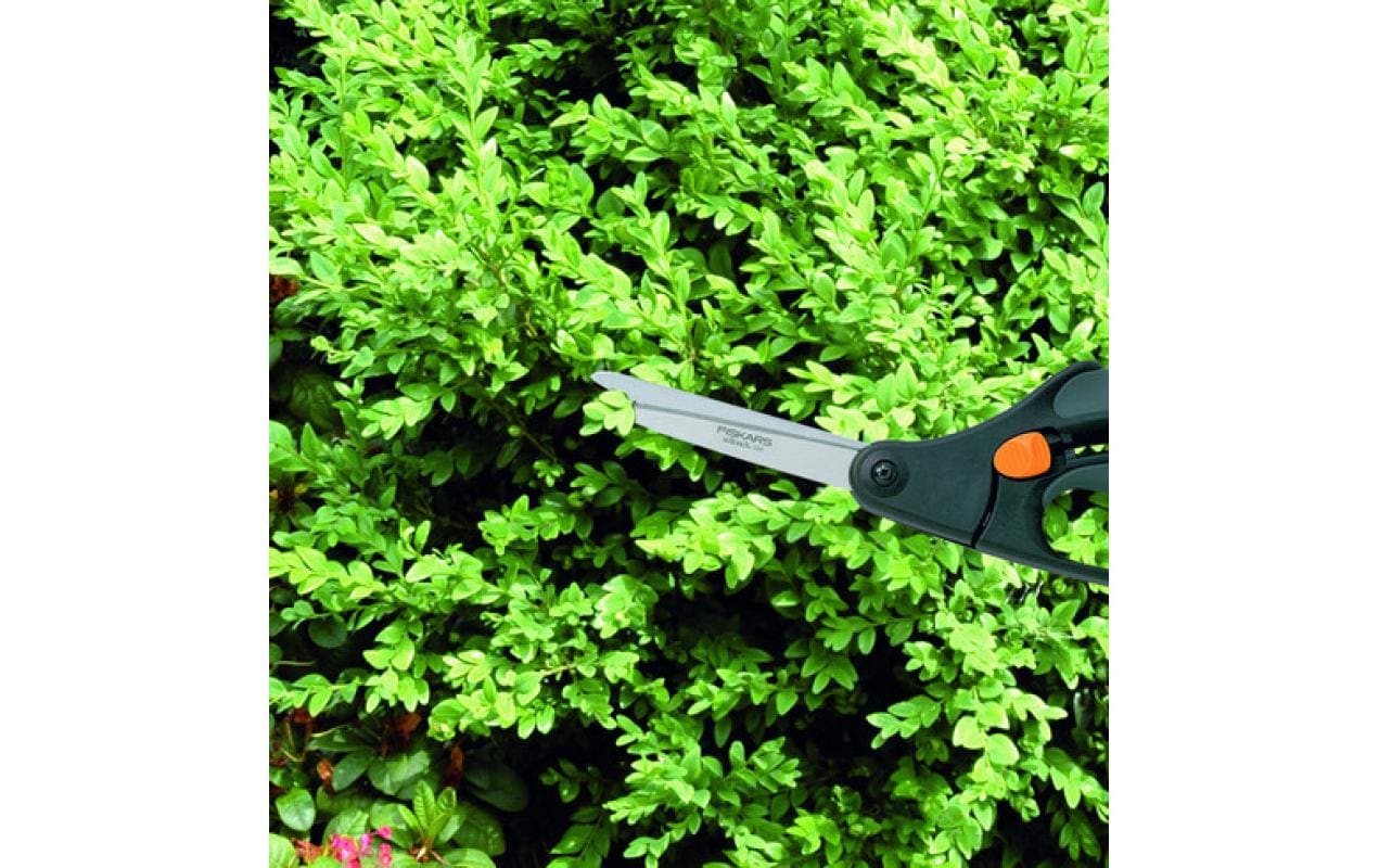 Fiskars S50 – Buchsbaumschere 155 mm, weicher ergonomischer Griff, schwarz