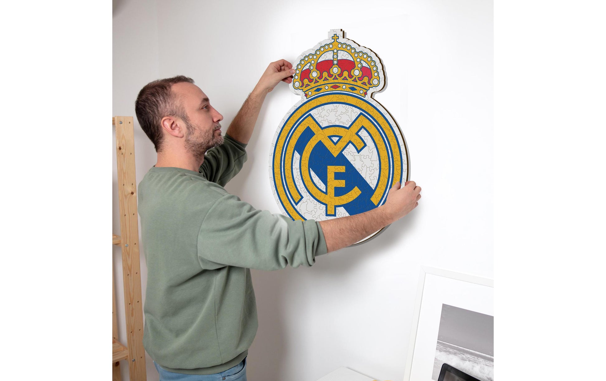 Iconic Puzzles Puzzle Real Madrid CF Logo – 270 Teile – 30,0 × 41,0 cm – ab 10 J.