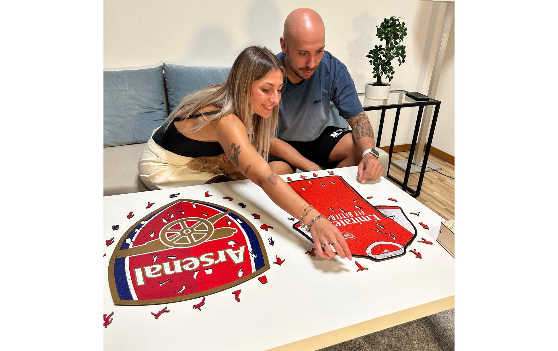 Iconic Puzzles Arsenal FC - Trikot - Logikspiel, ab 10 Jahren