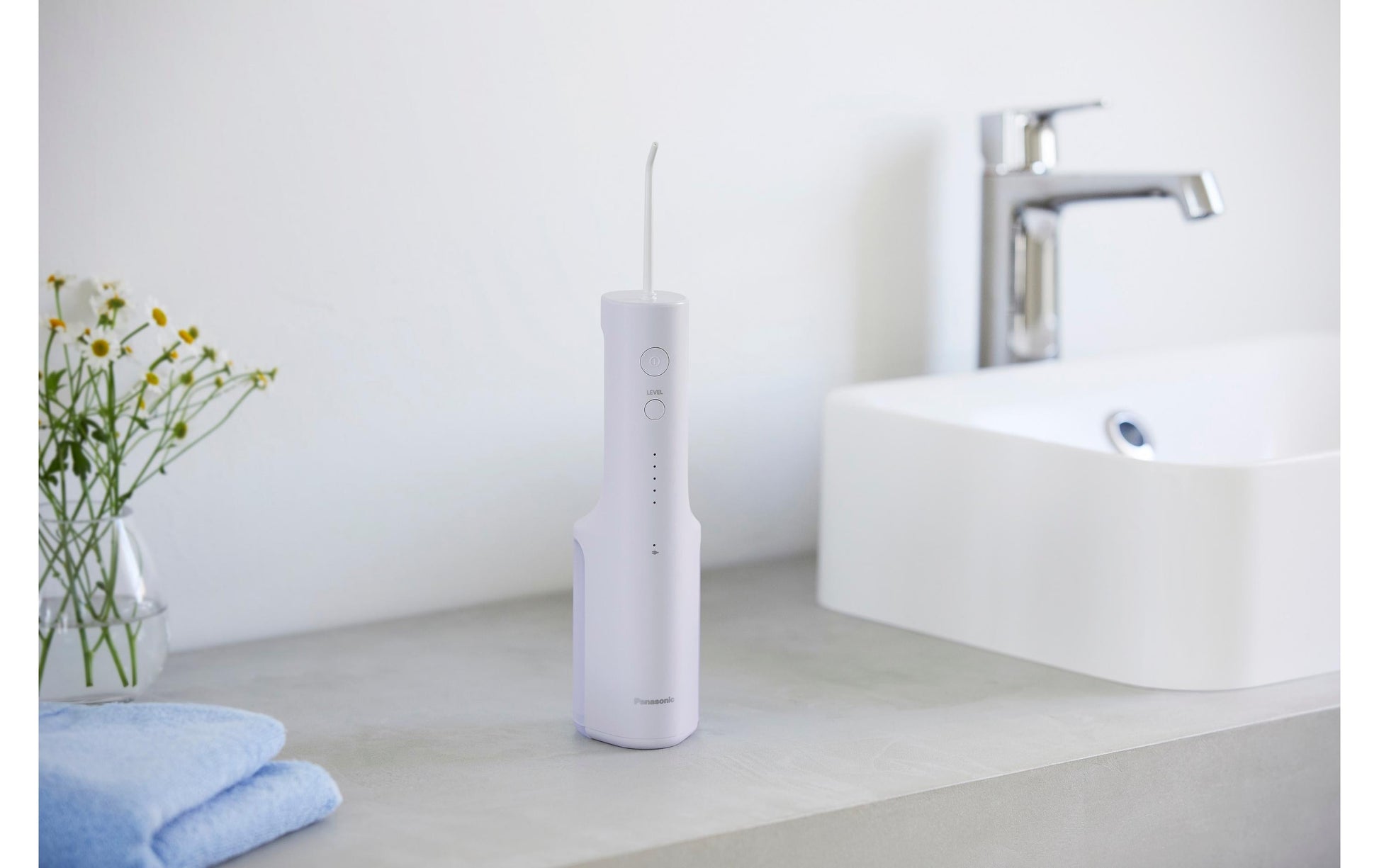 Panasonic Kabellose Munddusche EW-DJ26 – 5 Stufen, einstellbarer Wasserfluss – 0,2 l – Violett