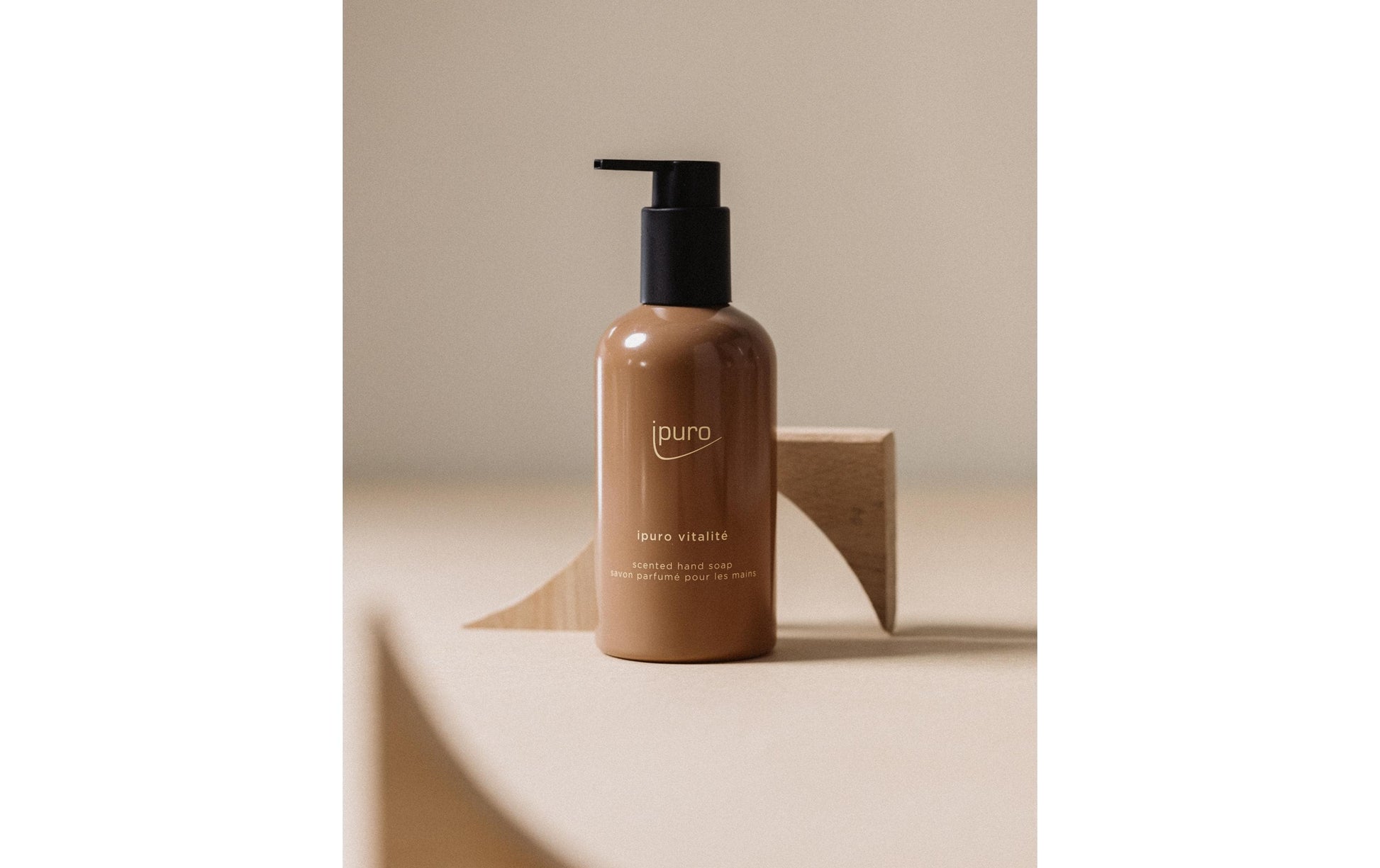 ipuro Flüssige Handseife – Rosmarin – Pumpflasche – 250 ml