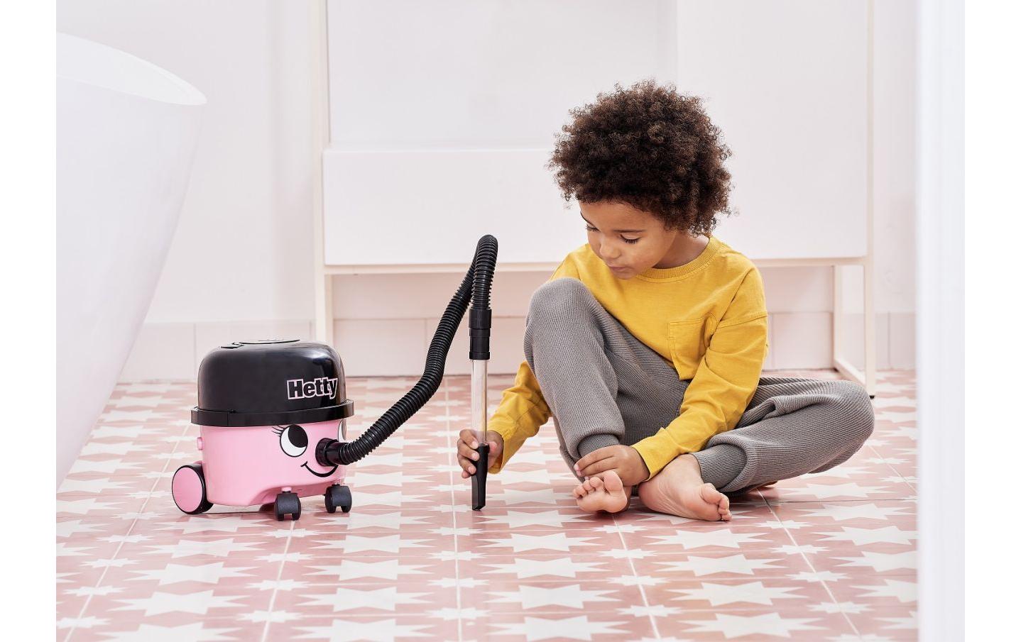 Casdon Hetty Staubsauger (Spielzeug) – batteriebetrieben, 4 × LR14 (C) – ab 3 Jahren – Kunststoff, Schwarz/Rosa
