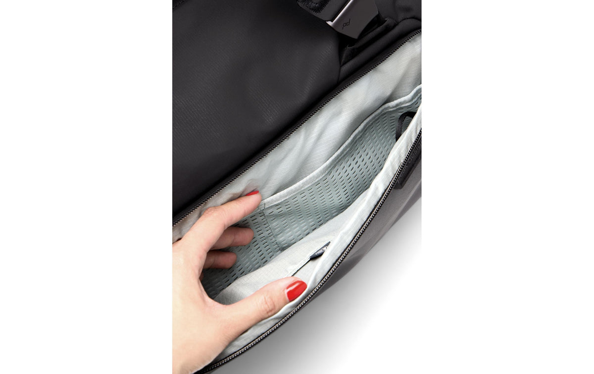 Peak Design Sporttasche Travel Duffel – 50 l, wasserfest, Nylon, schwarz, 60 × 23 × 36 cm