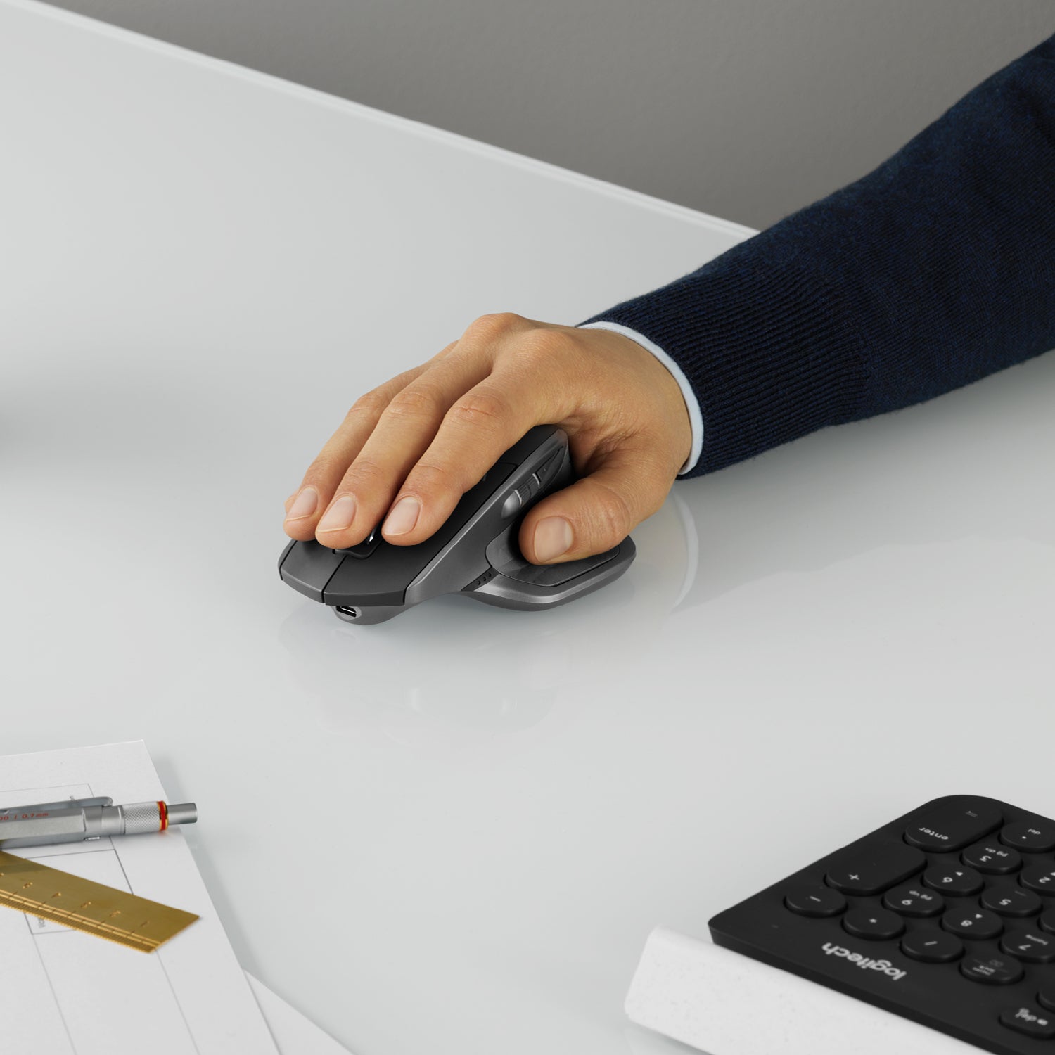 Logitech MX Master 2S Ergonomische Maus – kabellos, wiederaufladbar, Unifying-Empfänger, graphit
