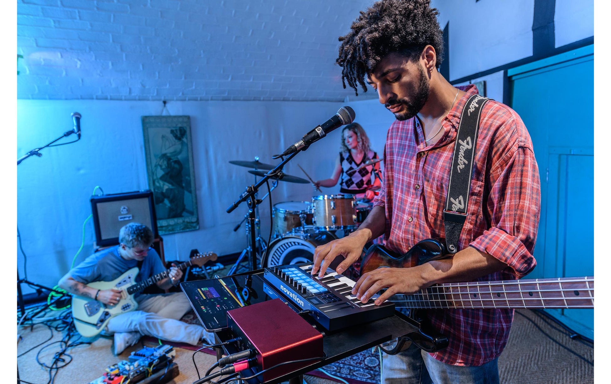 Novation Launchkey Mini 25 Mk4 – USB MIDI Controller