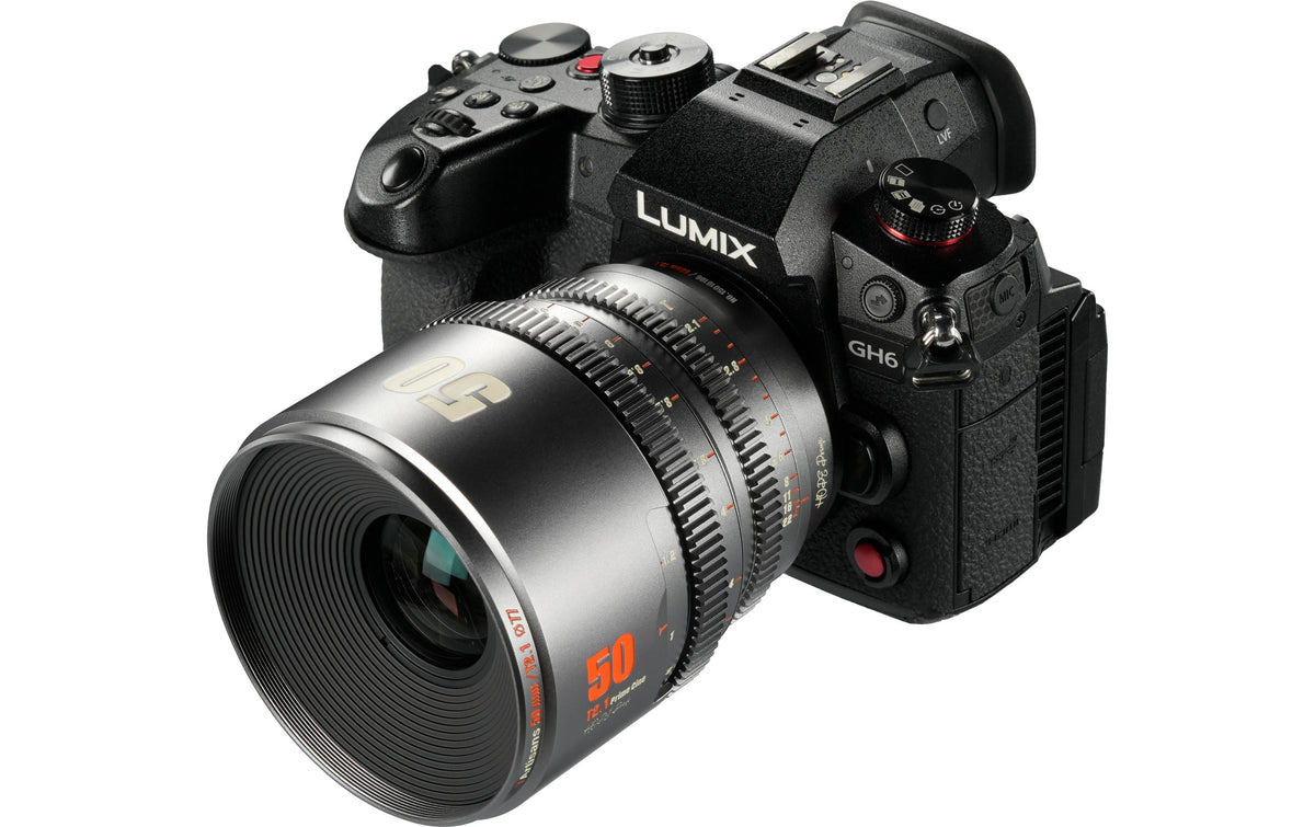 7Artisans 50T21TG-M Kinoobjektiv – 50 mm T/2.1, MFT-Bajonett, 77 mm Filter – für MFT – Titan
