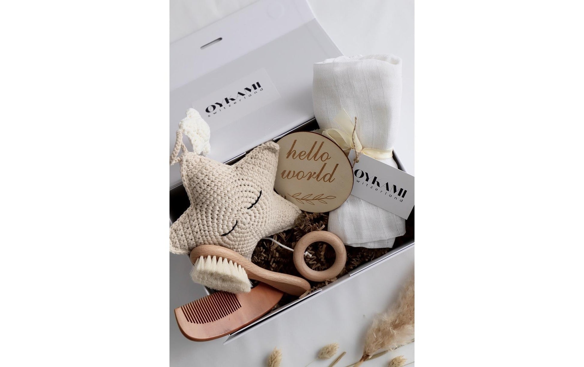 OYKAMI Geschenkbox – Baumwolle, Holz, Weiss, Beige