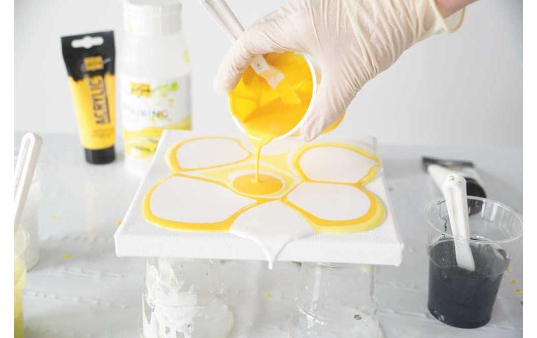 KREUL SOLO Goya Pouring Fluid – Transparent glänzend – 750 ml – für Giess- und Fliesstechniken mit Acrylfarben