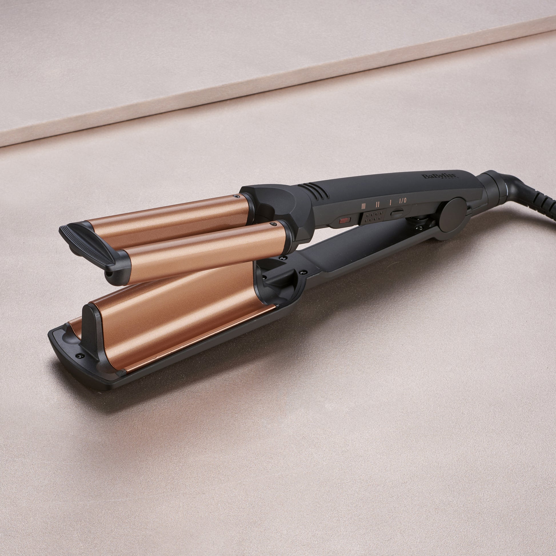 BaByliss Lockenstab W2447E – Keramikbeschichtung, 160–200 °C, 3 Stufen – 2,5 m Kabel – Schwarz/Orange