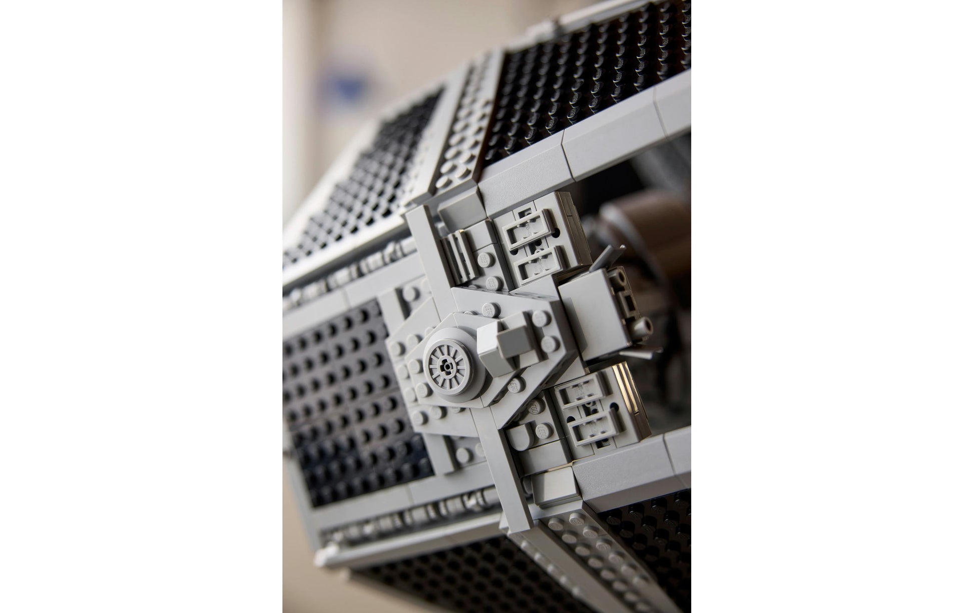 LEGO Star Wars Tie Interceptor 3D-Puzzle – 1931 Teile – 40 × 32 × 33 cm – ab 18 Jahren