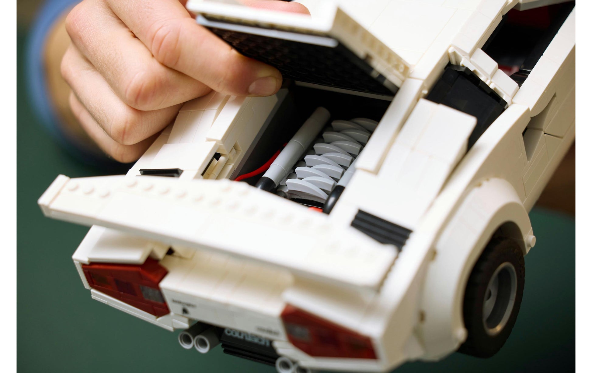 LEGO Icons Lamborghini Countach 5000 3D Puzzle – 1506 Teile – 16 × 9 × 34 cm – ab 18 Jahren