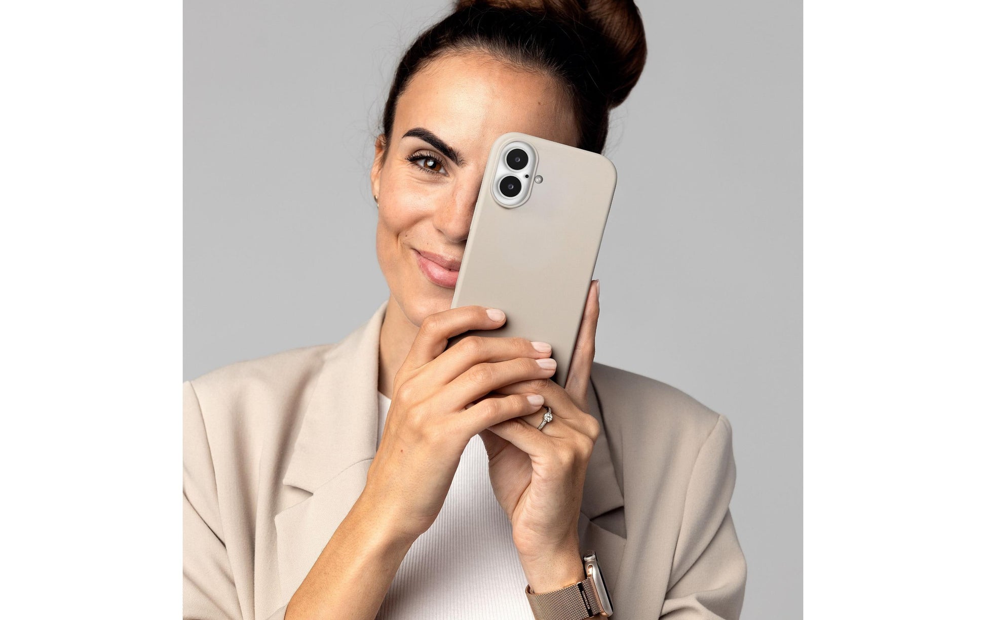 Vonmählen Soft Silikon Backcover – für Apple iPhone 16 Plus, MagSafe, Silikon, Beige