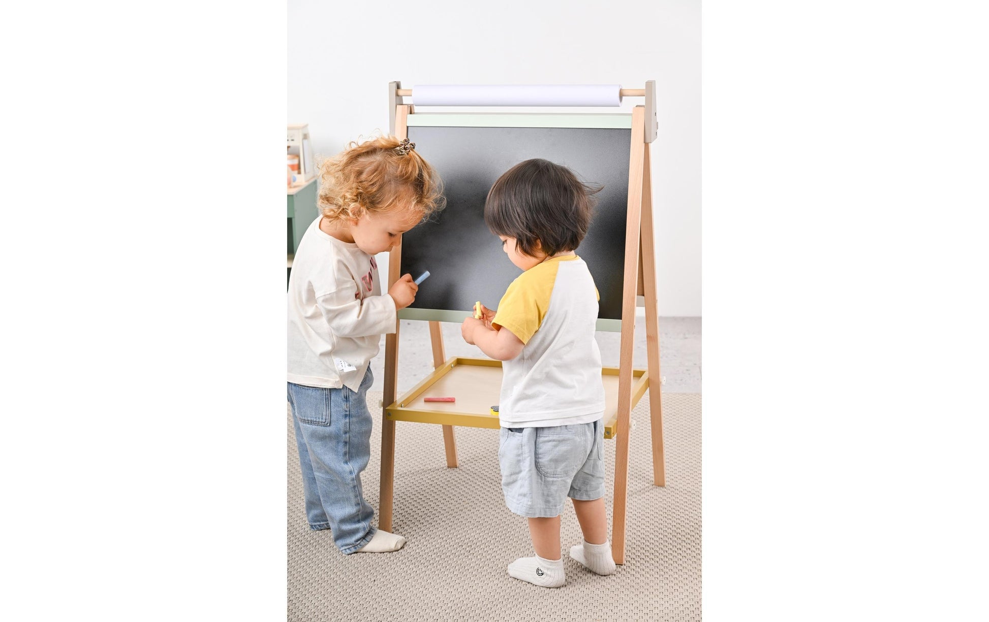Spielba Holzspielwaren Standtafel – beige, 520 × 480 × 920 mm