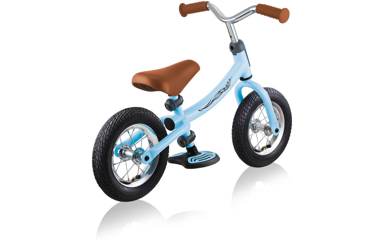 Globber GO BIKE AIR Aufsitzlaufrad – Luftreifen Ø 25,4 cm, verstellbar – ab 3 Jahren – Hellblau
