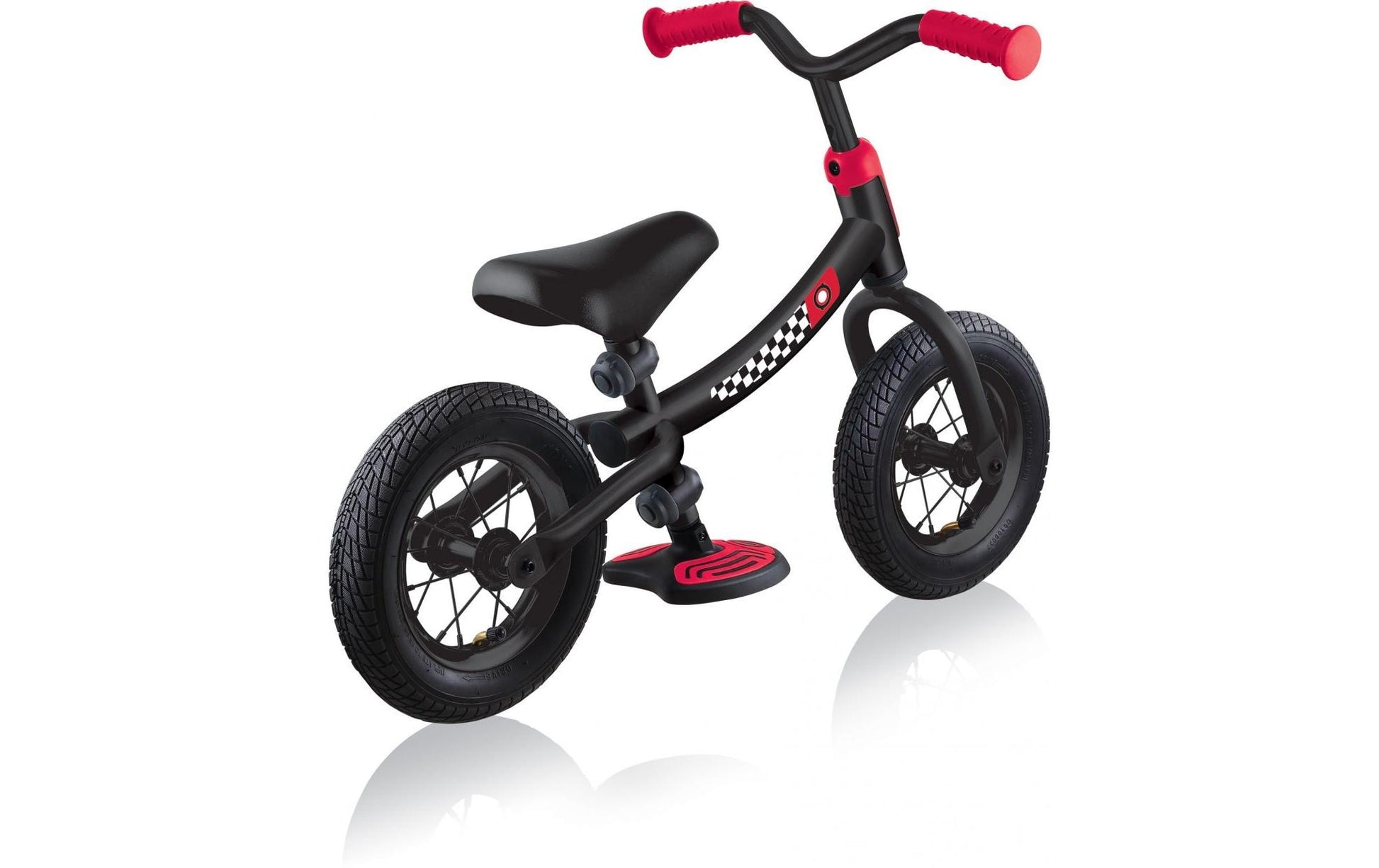Globber GO BIKE AIR Laufrad – Ø 10", aufblasbare Reifen – ab 3 Jahren – schwarz/rot – Aluminium