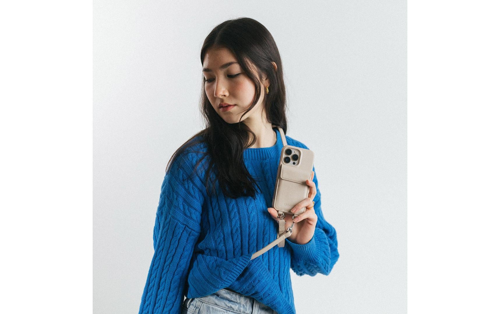 Urbany's Necklace-Hülle – für Apple iPhone 16 – Beach Beauty – mit Kordel, mit Kartenfach