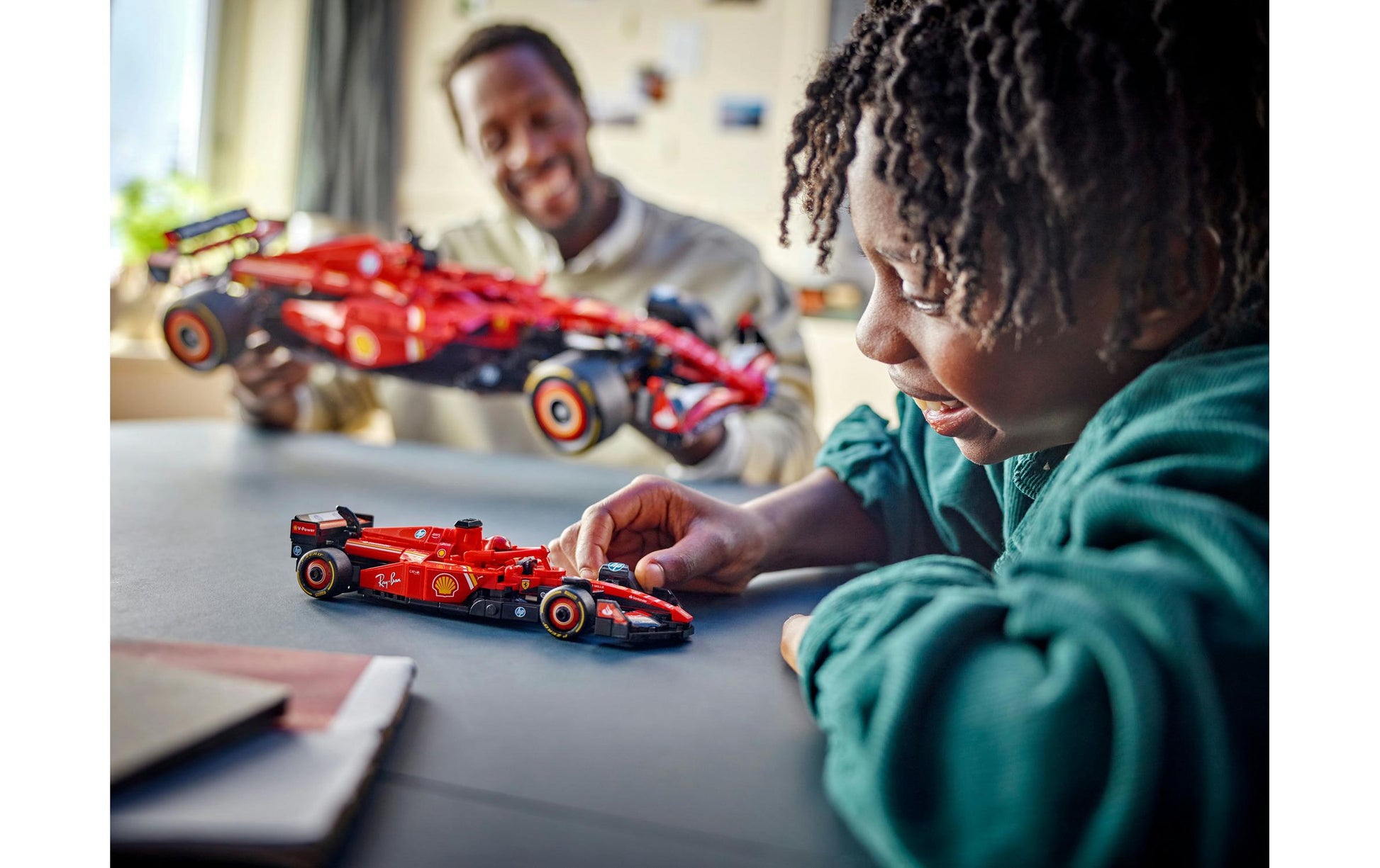 LEGO Technic Ferrari SF-24 Bausatz – 1361-teilig – 37,8 × 10,3 × 55,5 cm – ab 18 J.