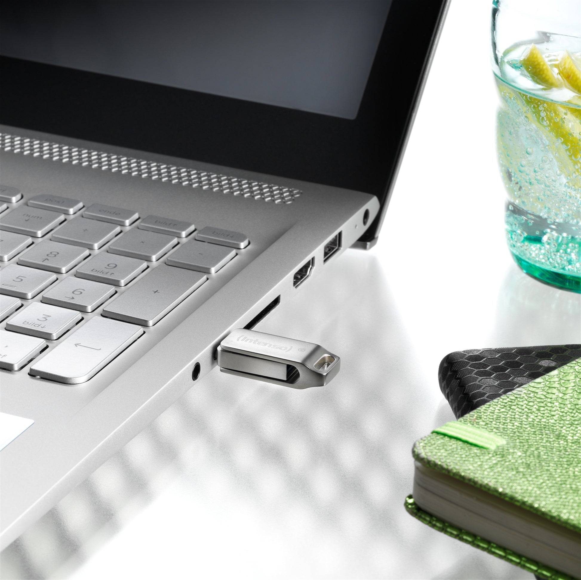 Intenso cMobile Line 128 GB – USB-Stick (USB-A/USB-C), USB 3.2 Gen 1, 70 MB/s, Metall, Silber
