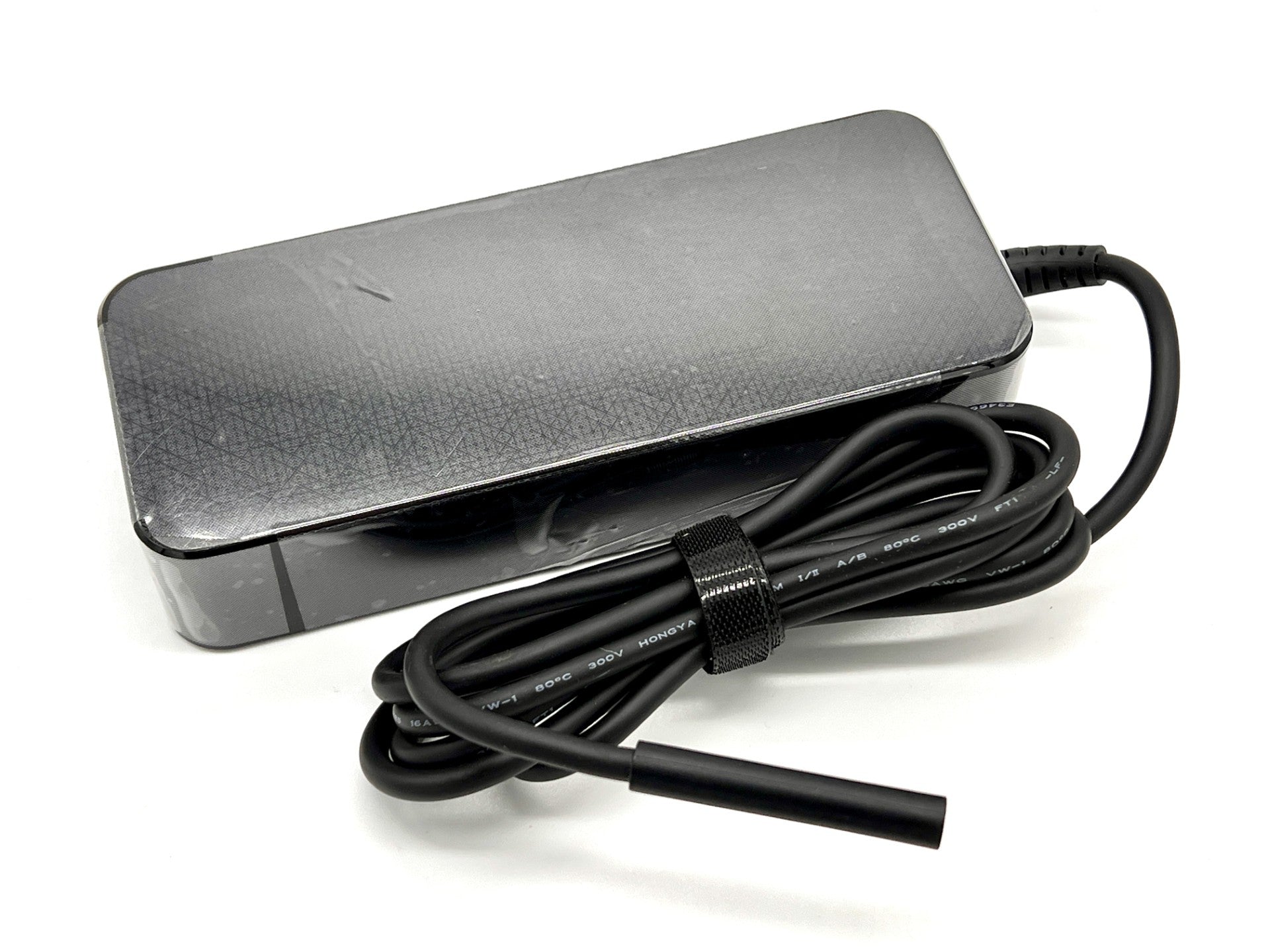 BTI USY-00002 Netzteil 127 W (15 V) – für Microsoft Surface Pro 6, Surface Pro 7, Surface Pro 8 und andere