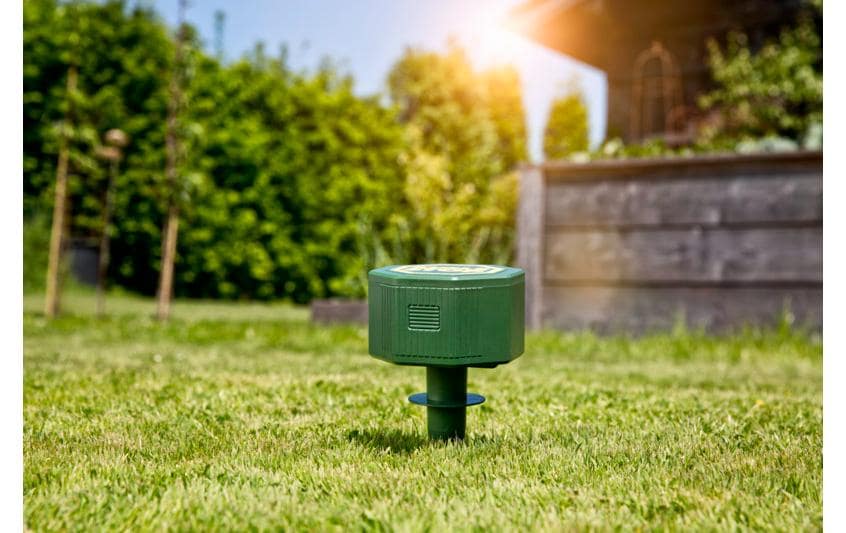Windhager Insektenfalle Mole Stop Solar Plus – Blau – für Maulwürfe und Wühlmäuse
