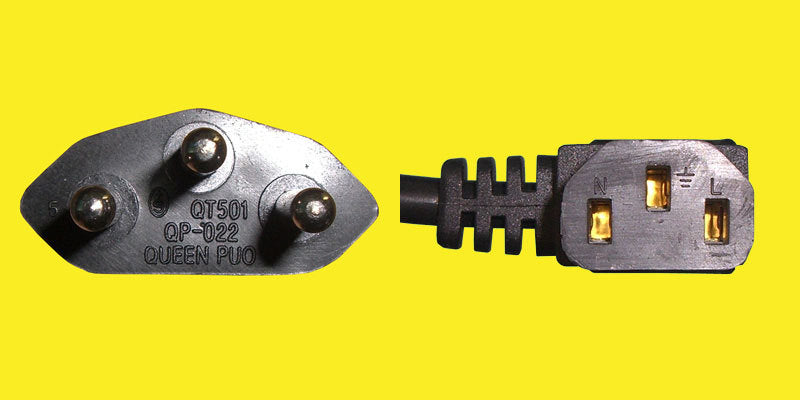 Diggelmann Netzkabel – T12–IEC C13 (gewinkelt rechts), 1 m, 250 V/10 A, schwarz