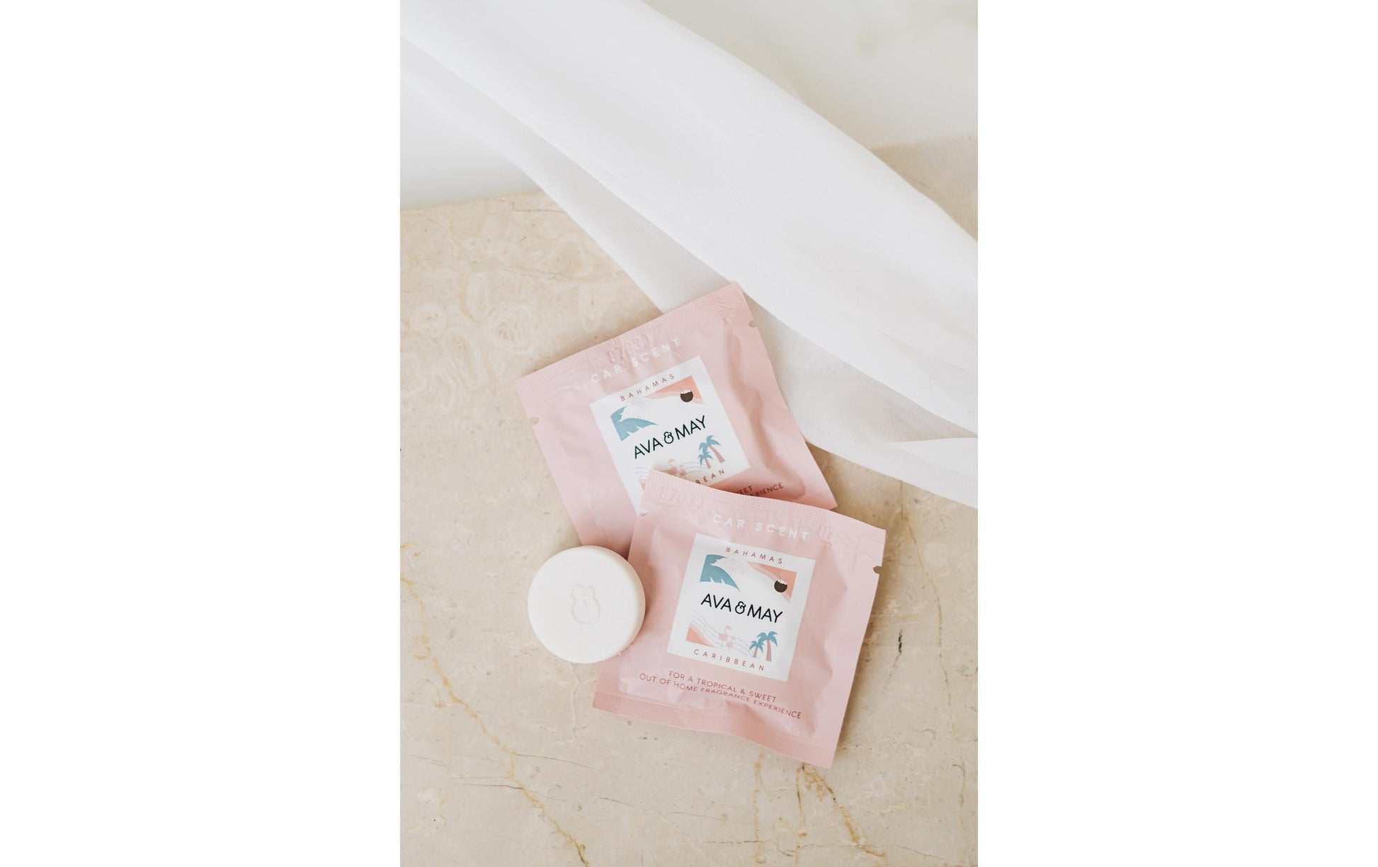 Ava & May Lufterfrischer Bahamas (Kokos, Monoï, Vanille) – Ø 85 mm × 10 mm – Rosa – Parfümiertes Polymer