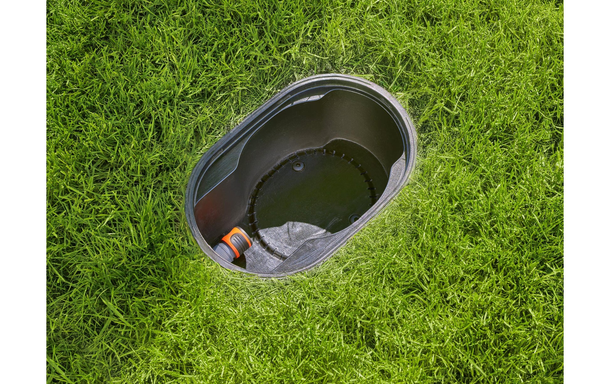 Gardena Bewässerungssystem AquaPrecise – Reichweite 10 m, Flächenabdeckung 320 m², Schwarz