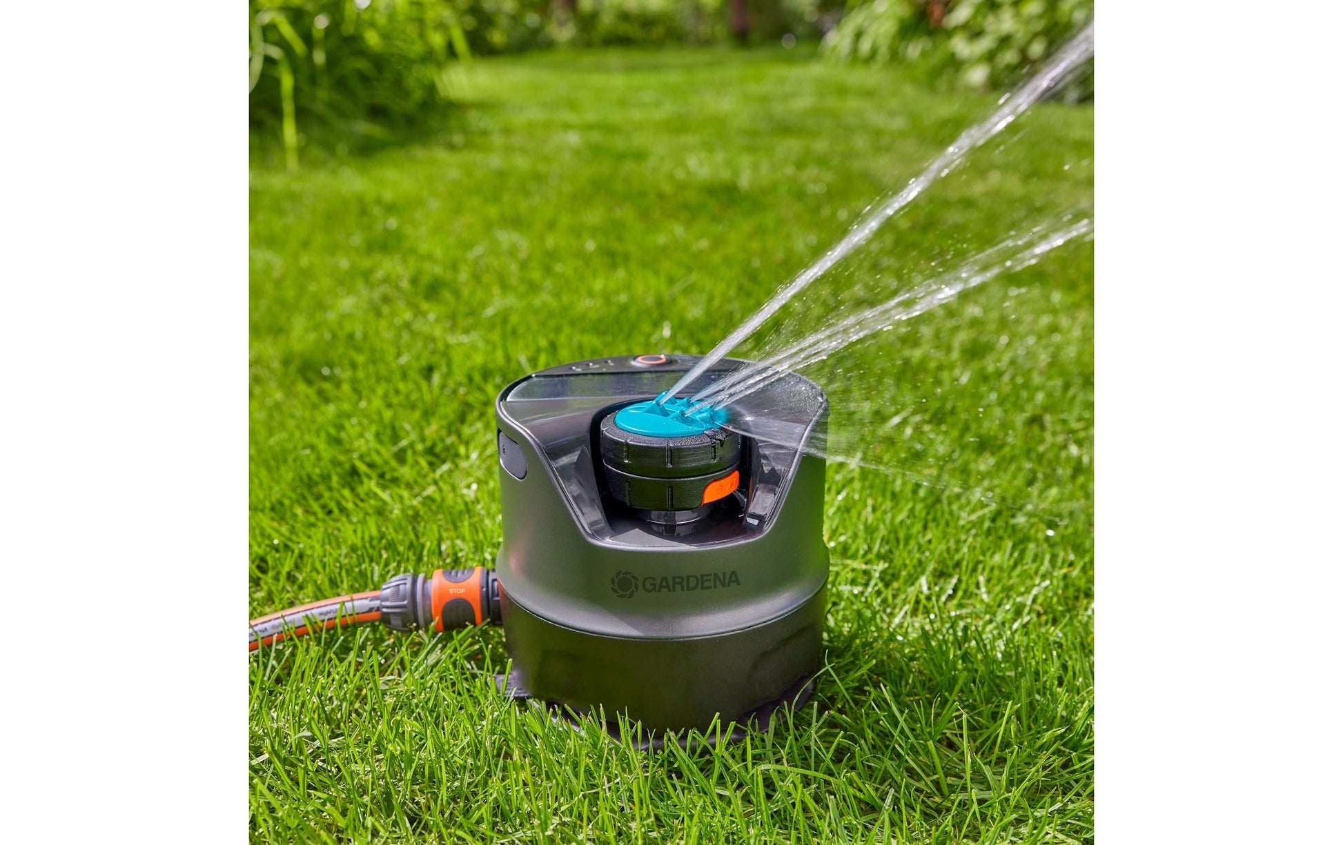 Gardena AquaPrecise – Kreisförmiger Sprinkler, Sprühbereich 2,5–10 m, Flächenabdeckung 320 m², Schwarz/Grün
