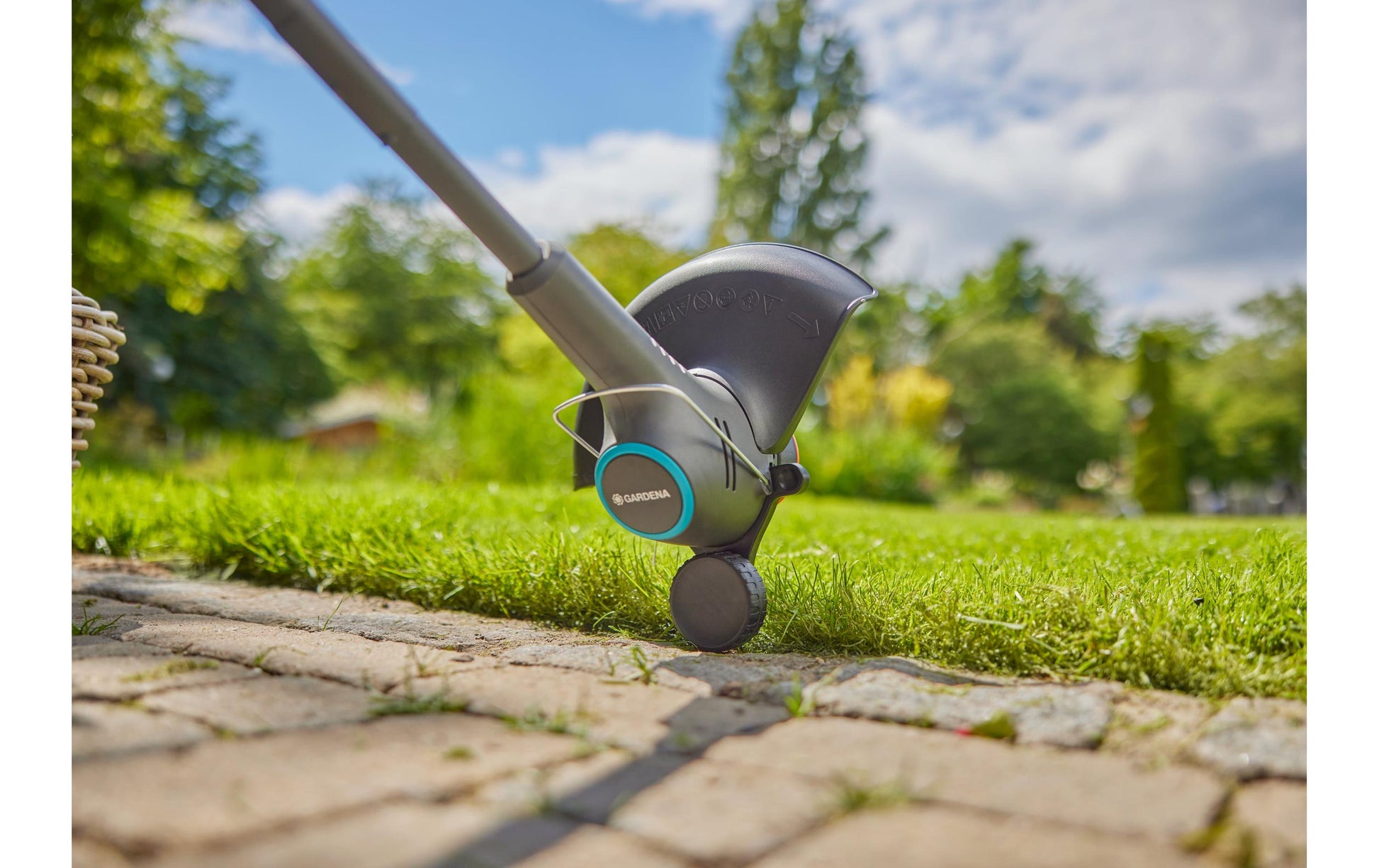 Gardena EasyTrim Rasentrimmer – 18 V – Schnittbreite 250 mm – Solo – POWER FOR ALL