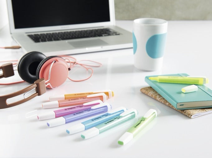 STABILO Swing Cool Pastell Textmarker – 4er Set, Farben sortiert, Keilspitze 1–4 mm