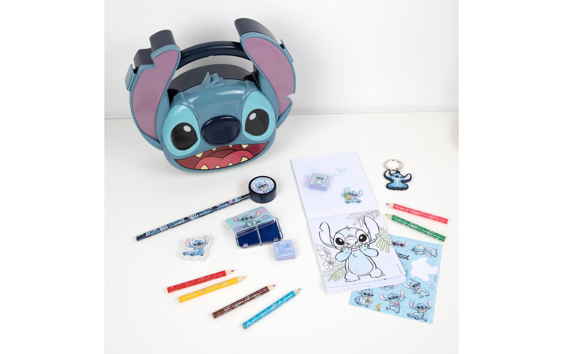 Undercover Bastelset – Lilo & Stitch – 16-teilig, 6 Farbstifte – ab 6 Jahren