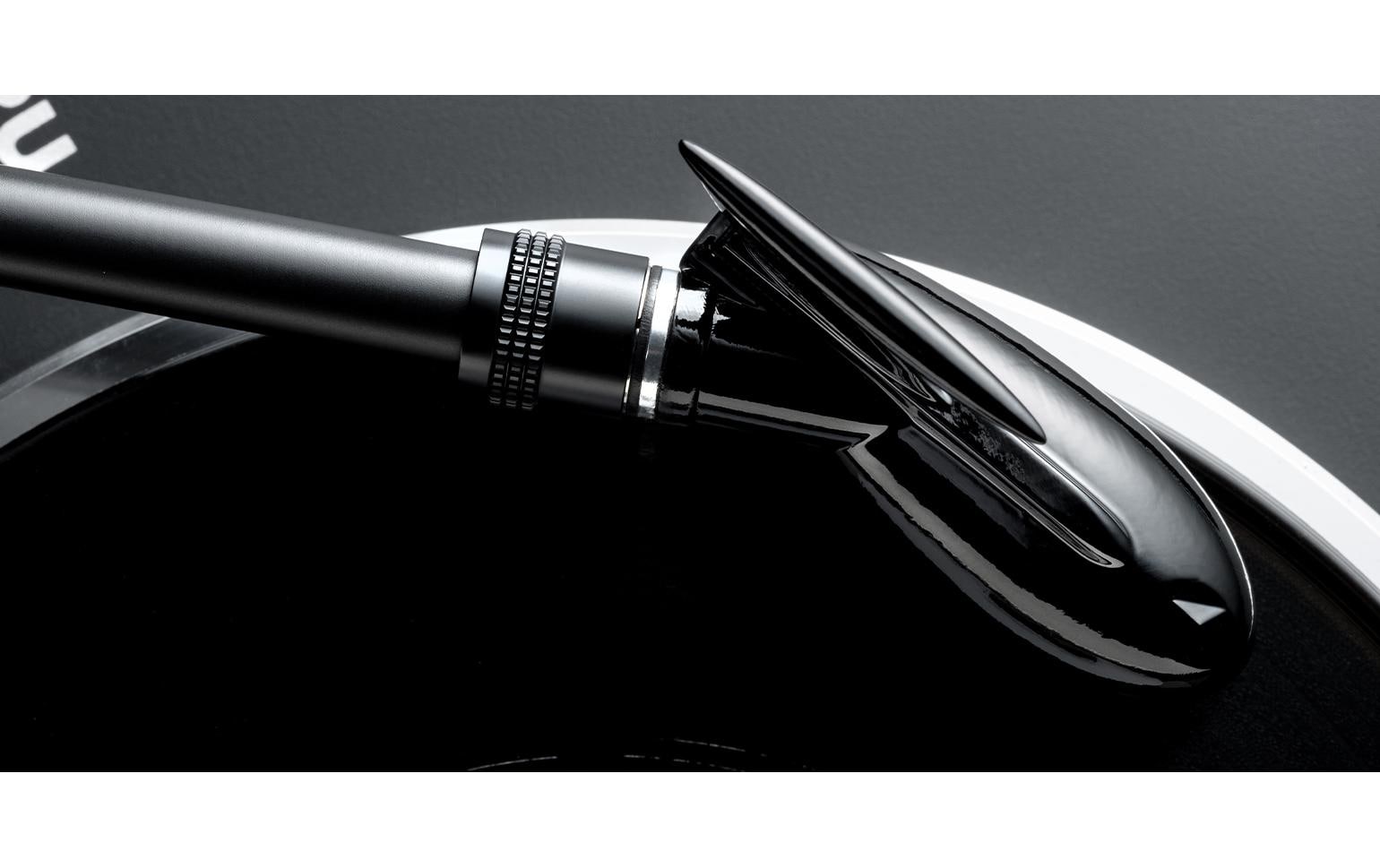 Korg handytraxx tube J – Plattenspieler – Portabel – mit Lautsprecher, Phono-Preamp – Schwarz