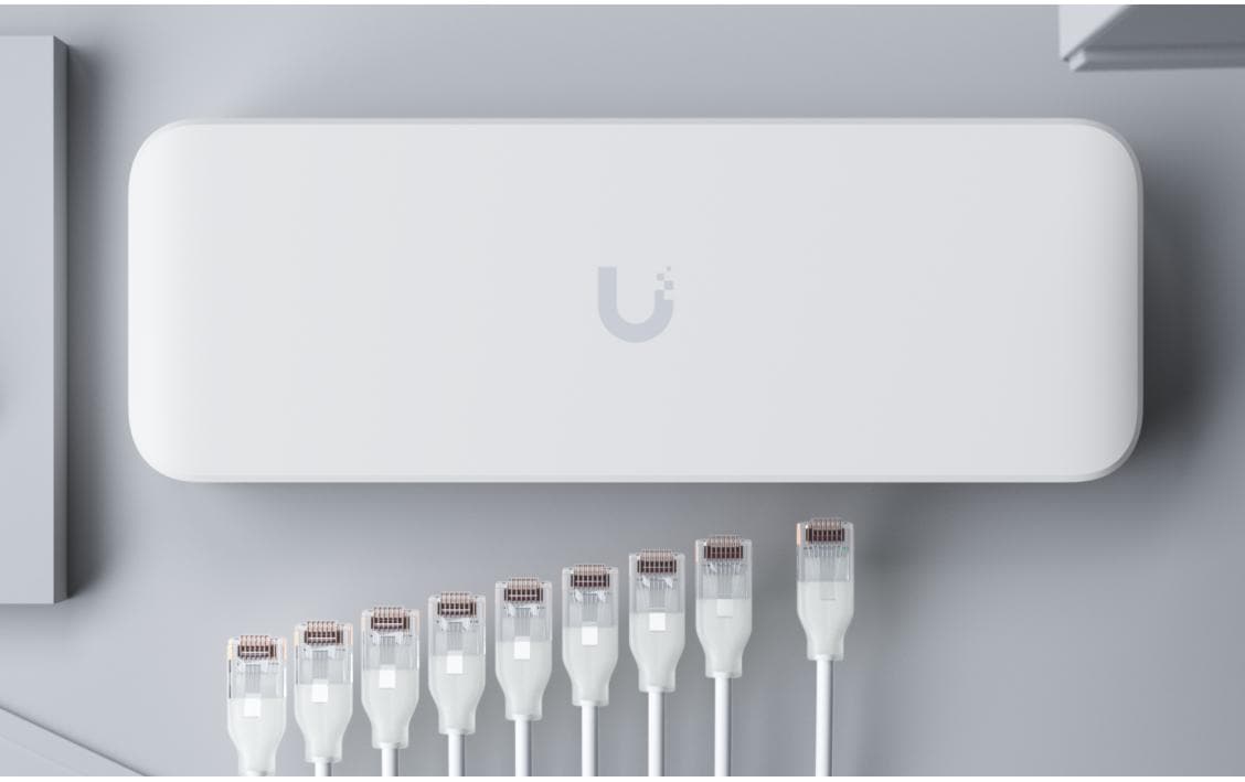 Ubiquiti Managed L2 Switch – 8× 2,5G + 1× 10G, 1× SFP+, PoE, Desktop