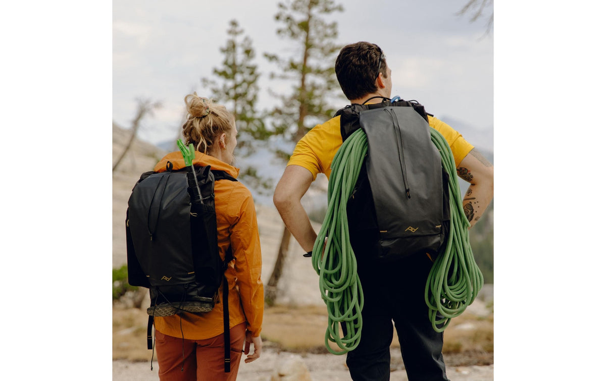Peak Design Notebook-Rucksack Outdoor Rucksack – wasserabweisend, Nylon/PU – Schwarz, 280 × 660 × 150 mm