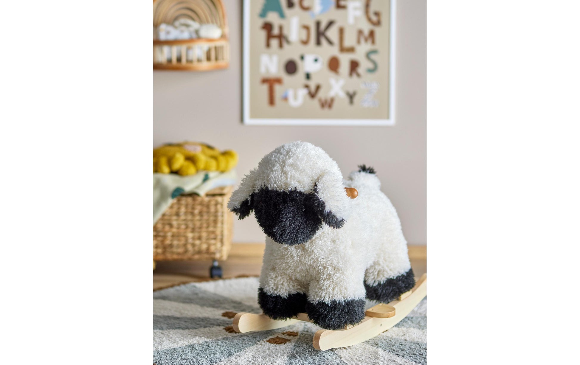Bloomingville Schaukelschaf Dolly – 65 × 53 × 34 cm, Weiss, Polyester