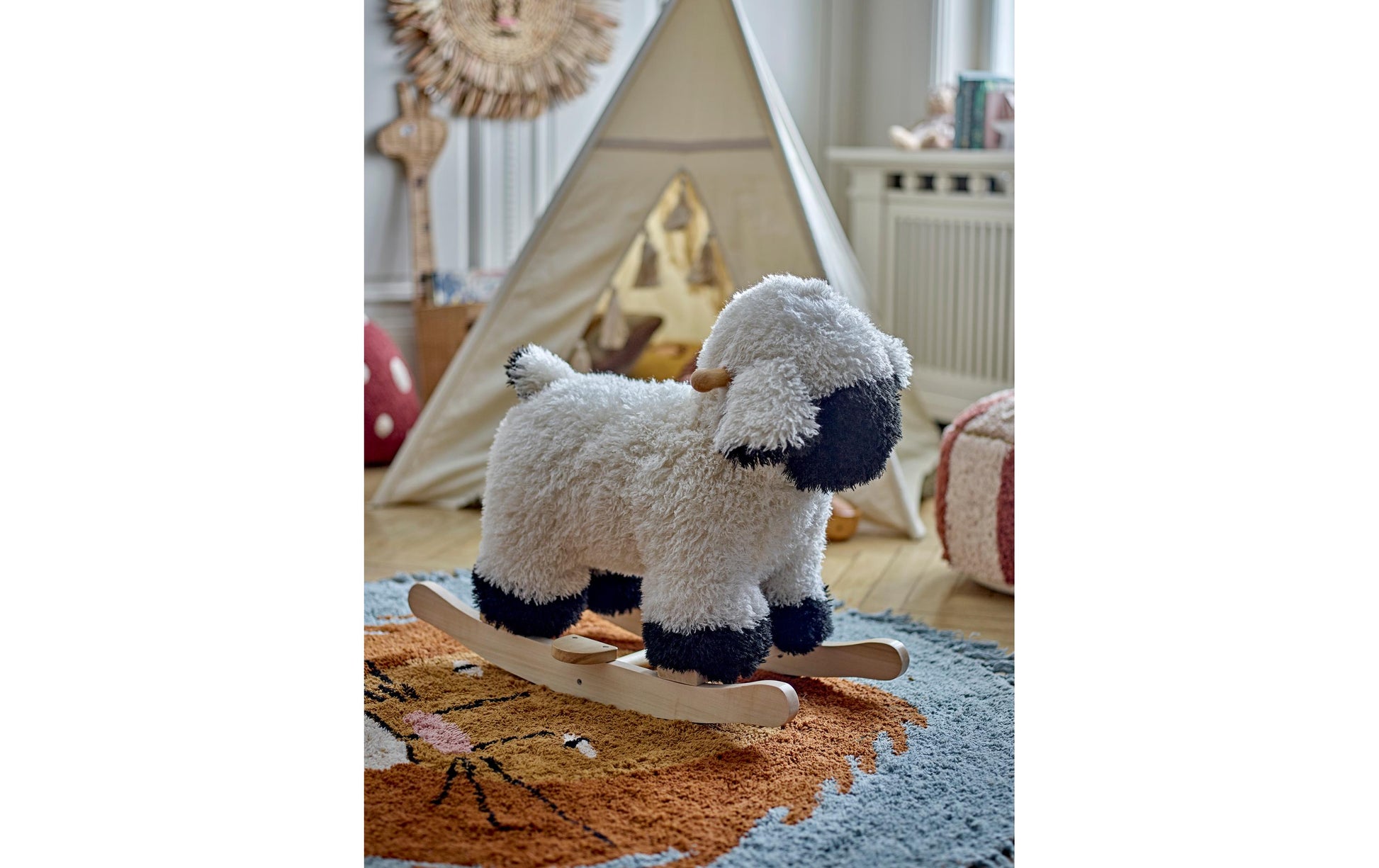Bloomingville Schaukelschaf Dolly – 65 × 53 × 34 cm, Weiss, Polyester