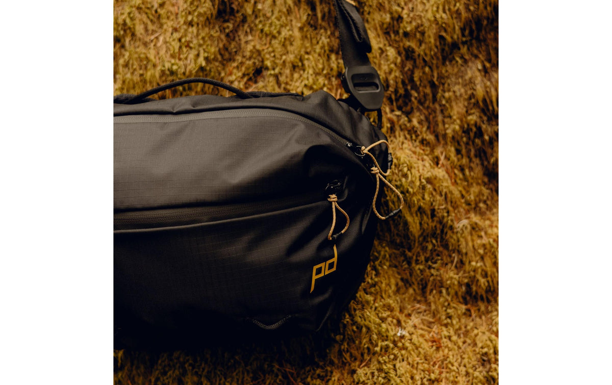 Peak Design Outdoor Sling 7L Kamera-Tasche – Nylon, Mesh, PU – Schwarz