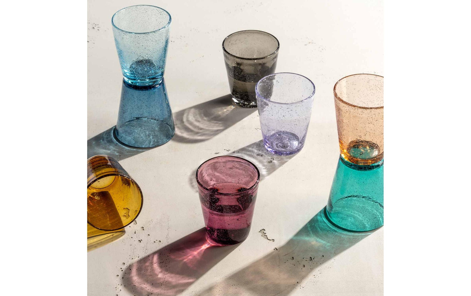LEONARDO Trinkglas BURANO – 4er Set, 330 ml, Ø 9 cm, H 11 cm, Kalk-Natron-Glas, Mehrfarbig