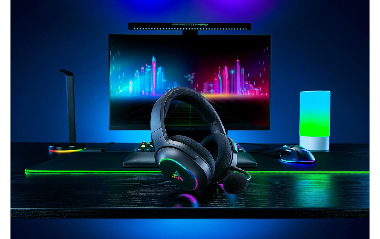 Razer Barracuda X Chroma Gaming-Headset – Over-Ear, Stereo, BT, mit USB-C-Dongle, Schwarz, BT 5.2