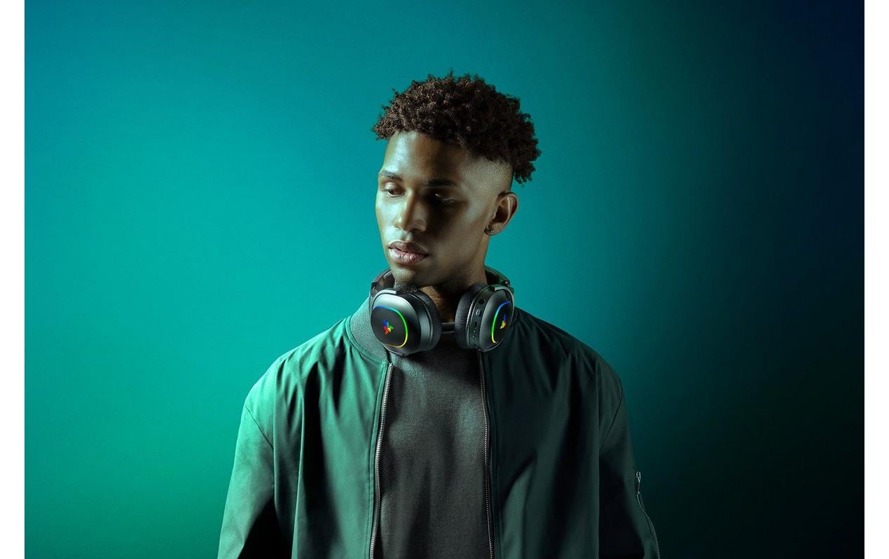 Razer Barracuda X Chroma Gaming-Headset – Over-Ear, Stereo, BT, mit USB-C-Dongle, Schwarz, BT 5.2