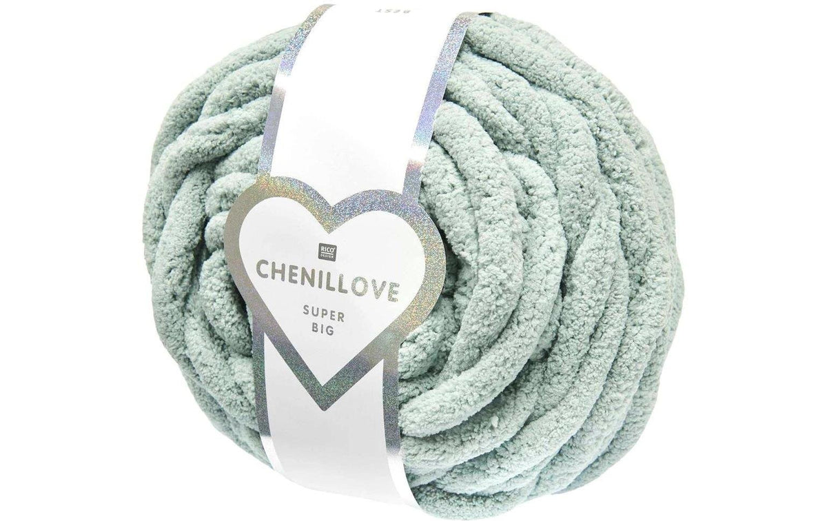 Rico Design Chenillove Super Big Garn Extra dick Salbeigrün – 300 g, 36 m, Nadel 25 mm, 100% Polyester