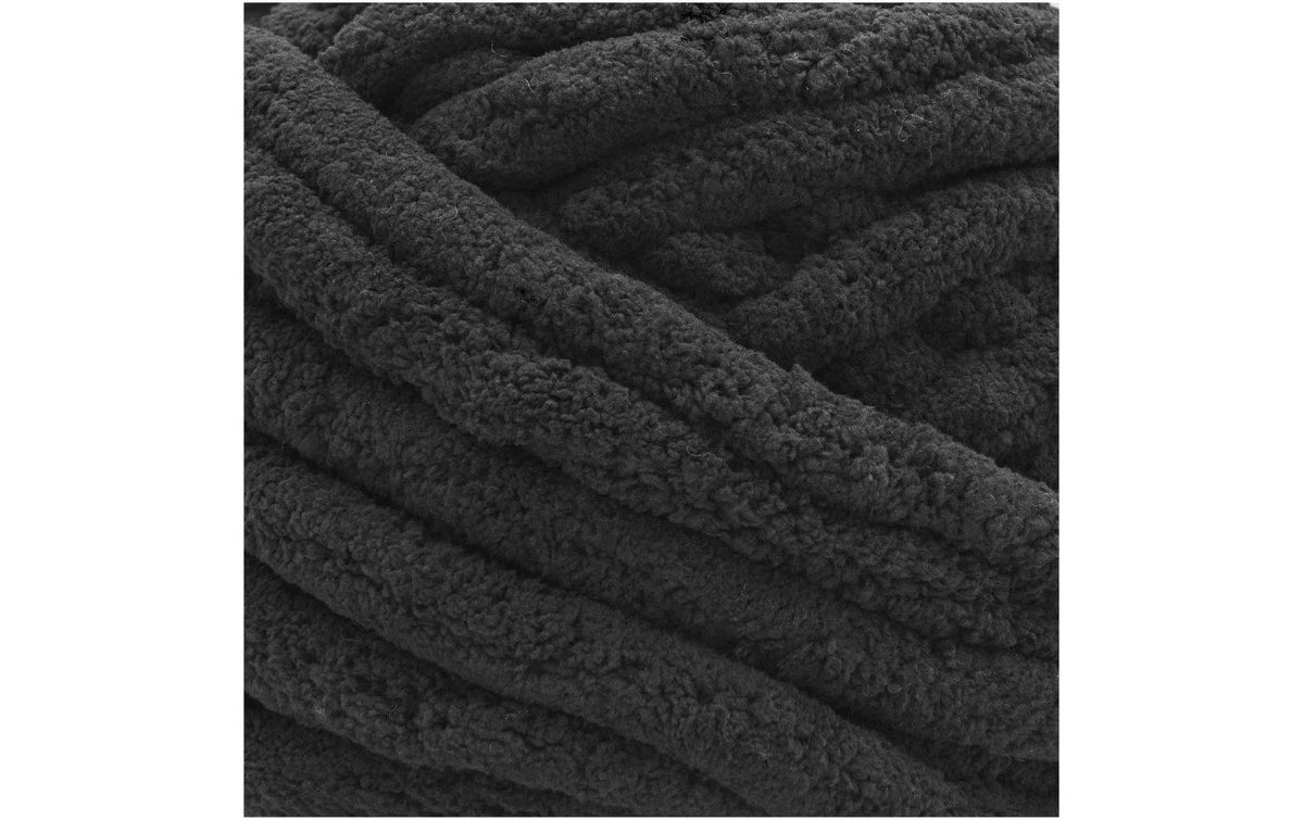Rico Design Chenillove Super Big Wolle Schwarz – 300 g, 36 m, Nadel 25 mm, 100% Polyester, 1 Stk.