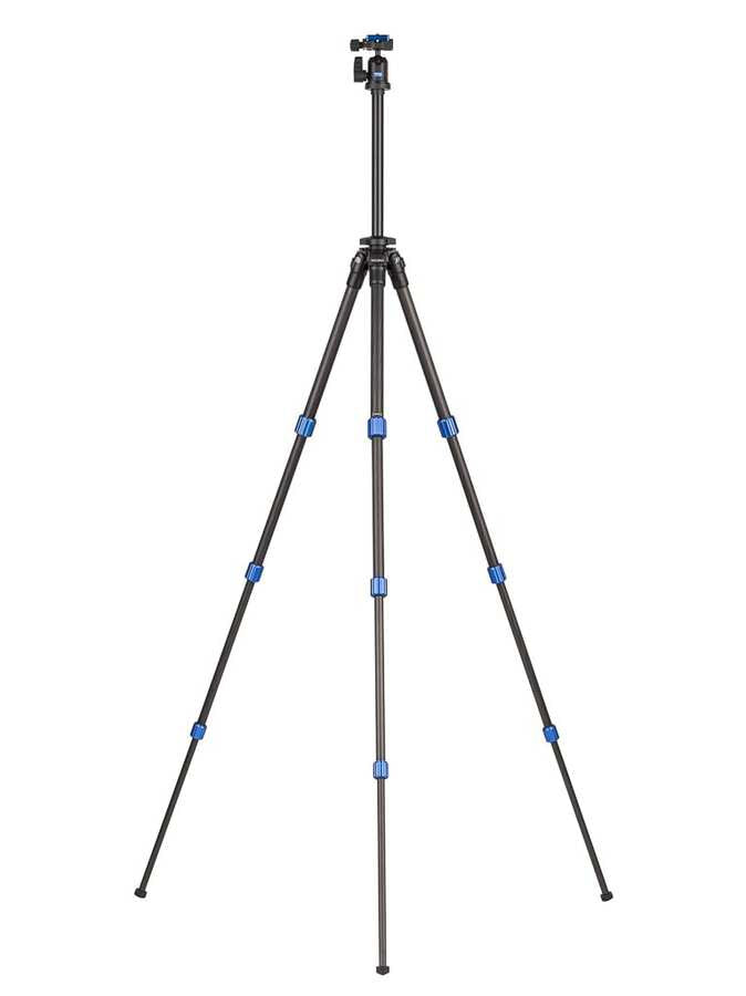 Benro Slim TSL08CN00 Dreibeinstativ – bis 146,3 cm, 4 kg Traglast, Carbon, 4 Sektionen – Schwarz