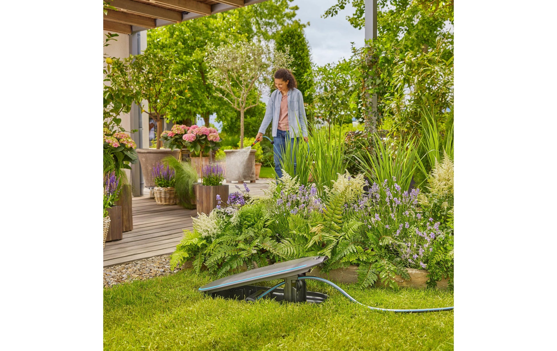 Gardena RollUp M Schlauchbox 20 m – mit Schlauch, automatisch, schwarz, B 335 × H 485 × T 700 mm