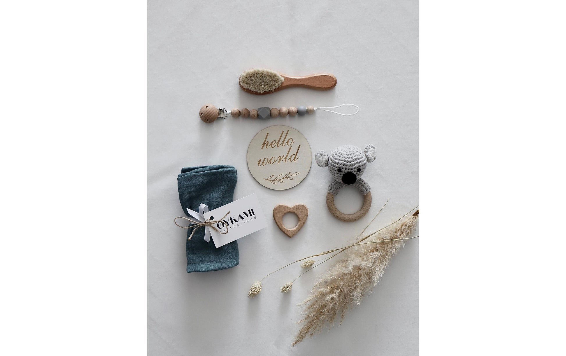 OYKAMI Aspen Geschenkbox – Holz, Baumwolle – Blau/Weiss/Beige – ab 0 M