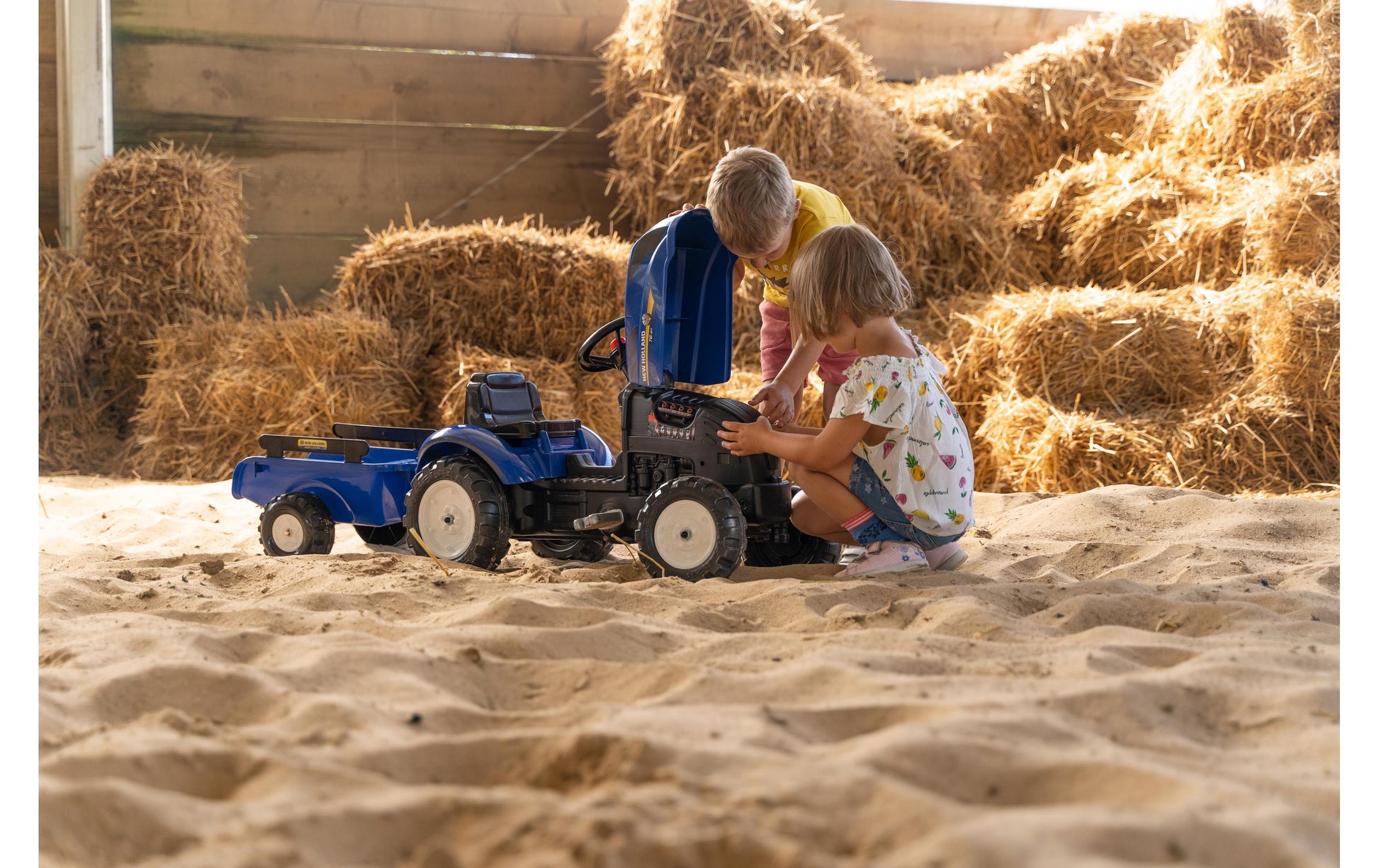 Falk 3080AB Traktor mit Anhänger – 132,0 × 53,0 × 42,0 cm – Kunststoff/Stahl – ab 2 J. – blau