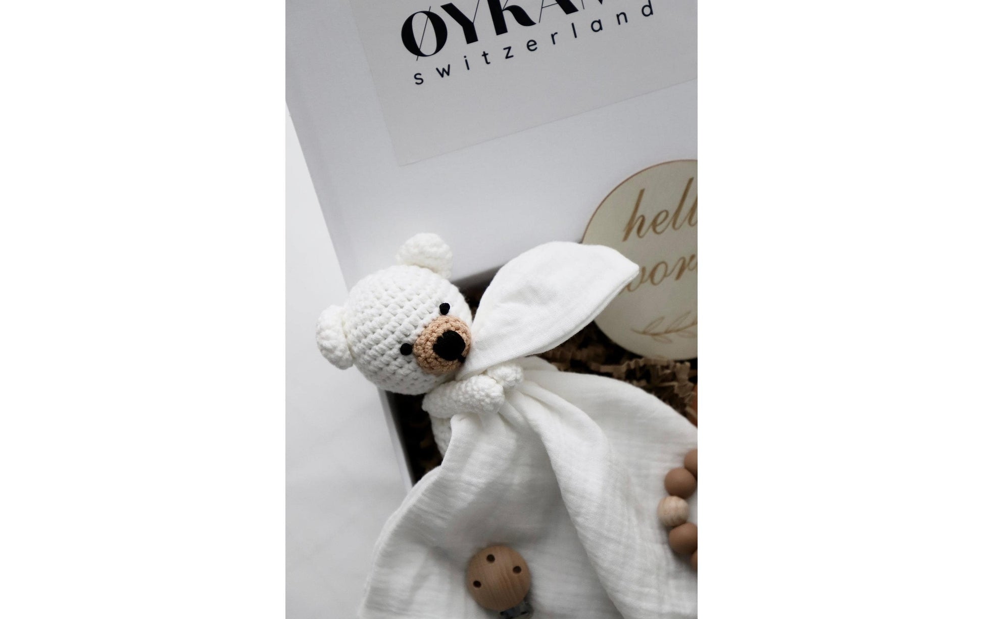 OYKAMI Geschenkbox – Braun, Weiss – Holz, Baumwolle – 185 × 185 × 70 mm
